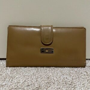 Guess Wallet